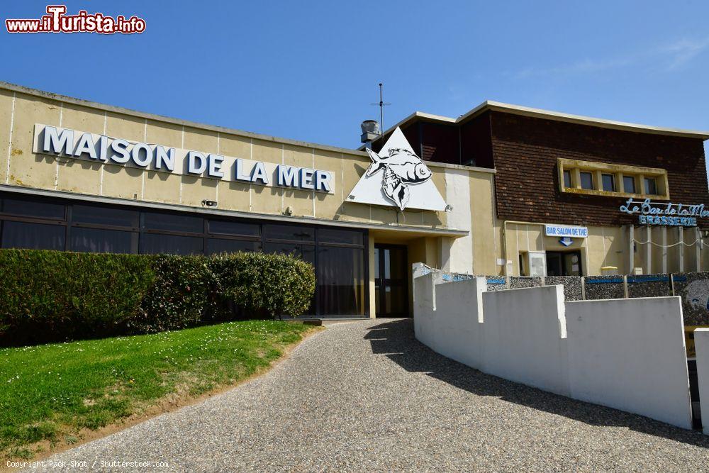 Immagine Il ristorante Maison de la Mer a Courseulles-sur-Mer, Francia - © Pack-Shot / Shutterstock.com