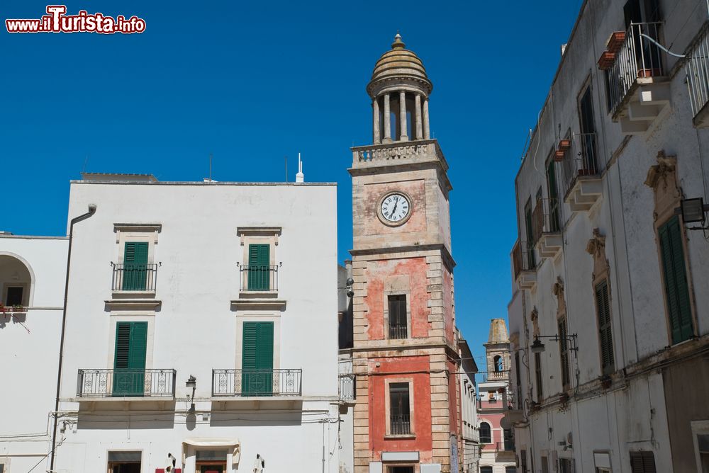 Immagine Il simbolo di Noci in Puglia: la Torre dell'Orologio