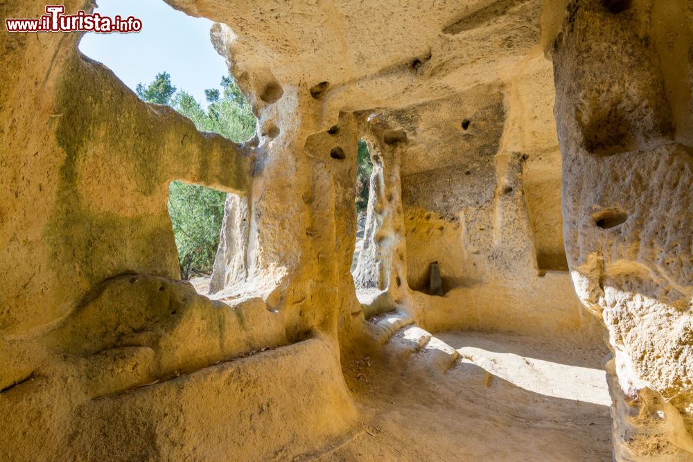 Immagine Il Villaggio Bizantino di Canalotto, sito archeologico di Calascibetta in Sicilia