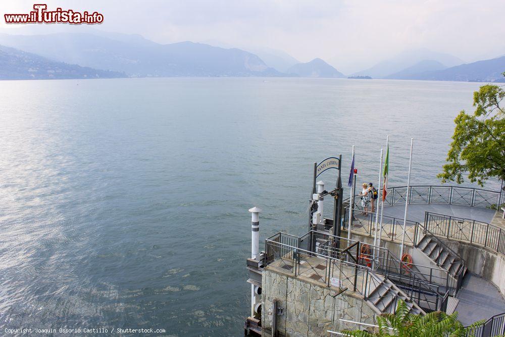 Immagine Imbarcadero a Leggiuno presso l'Eremo di Santa Caterina del Sasso, Lago Maggiore - © Joaquin Ossorio Castillo / Shutterstock.com