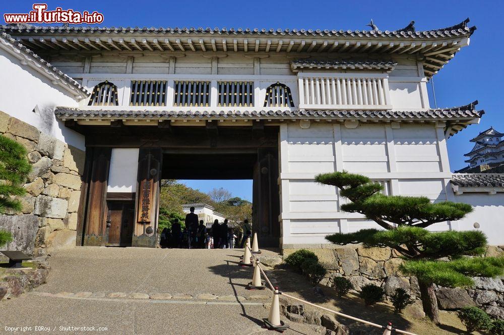 Immagine Ingresso del Castello di Himeji, sito UNESCO del Giappone - © EQRoy / Shutterstock.com