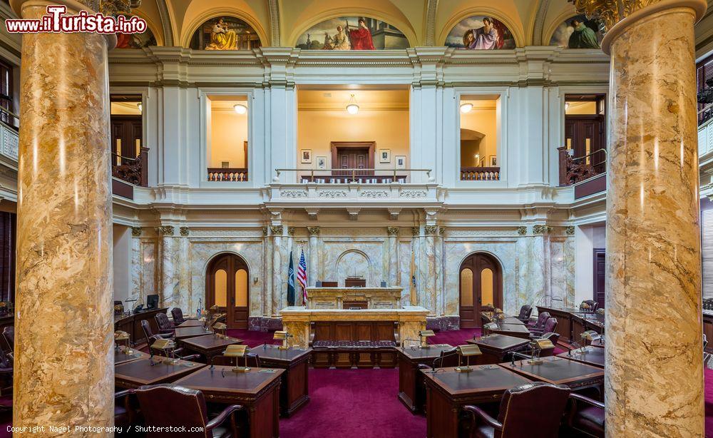 Immagine Interno della camera del senato al New Jersey State House di Trenton, Stati Uniti d'America - © Nagel Photography / Shutterstock.com