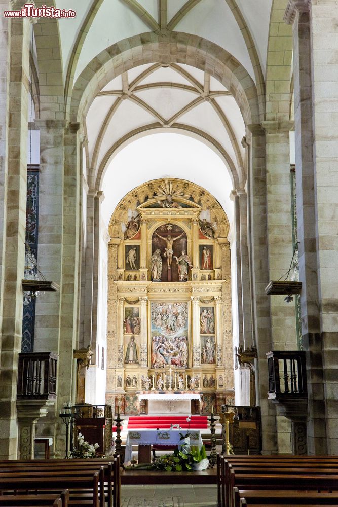 Immagine Interno della cattedrale di Miranda do Douro, Portogallo. Costruita nel 1552, venne consacrata 4 anni più tardi.