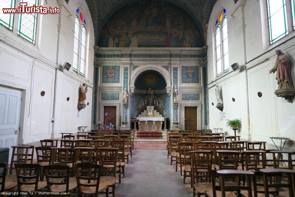 Immagine Interno della Chapelle d'Effiat nella città di Montrichard, Francia - © Khun Ta / Shutterstock.com