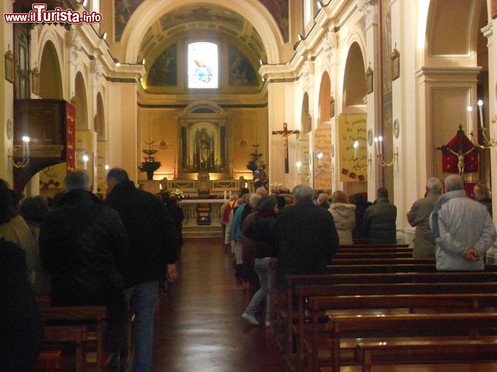 Immagine Interno della Chiesa di San Martino Vescovo a Macerata Campania