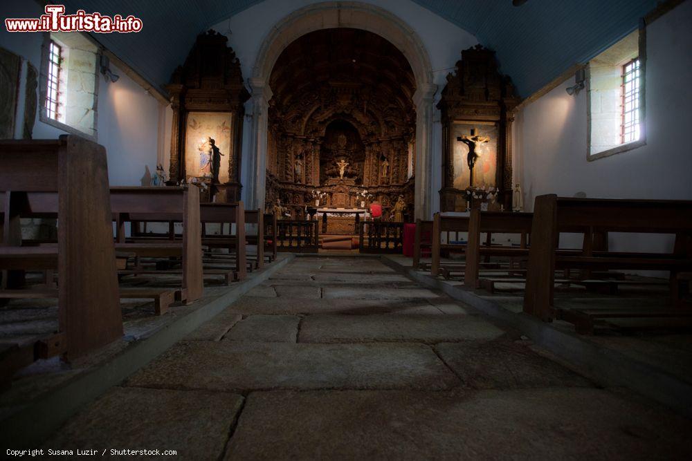 Immagine Interno della storica chiesetta del villaggio di Marialva, Portogallo - © Susana Luzir / Shutterstock.com