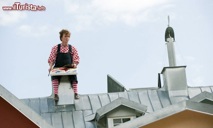 Immagine Nel parco di Vimmerby l'attrazione ispirata al libro "Karlsson sul tetto", romanzo del 1955 della scrittrice svedese Astrid Lindgren - © Astrid Lindgren's World