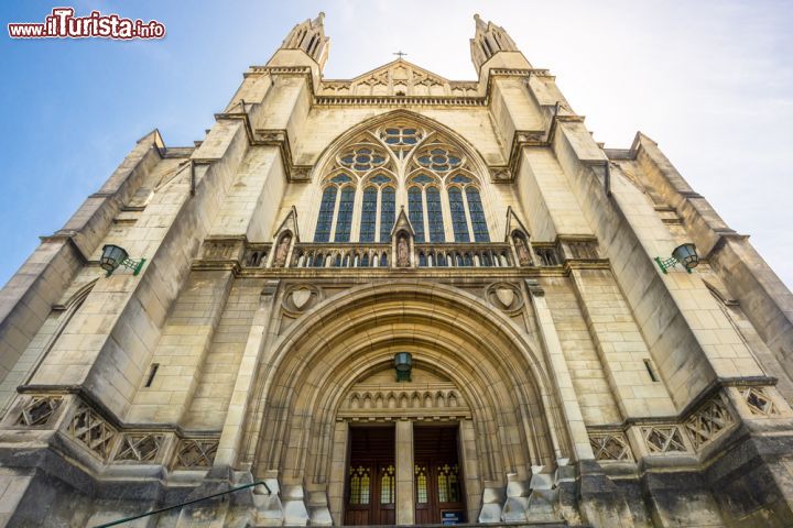 Immagine La facciata di Knox Church a Dunedin, Nuova Zelanda. La sua costruzione è iniziata nel 1872 - © Nui Rattapon / Shutterstock.com