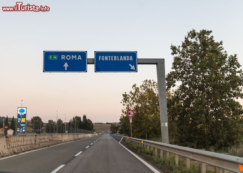 Immagine L'uscita di Fonteblanda sull'Aurelia, costa della Toscana