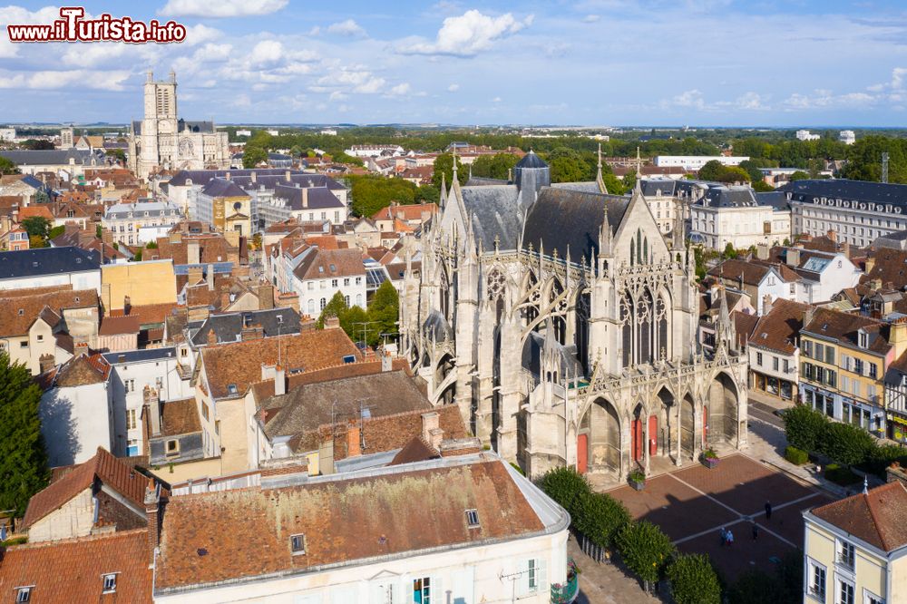 Immagine La basilica di Sant'Urbano a Troyes vista dall'alto (Francia). Rappresenta il capolavoro dell'architettura gotica della regione.