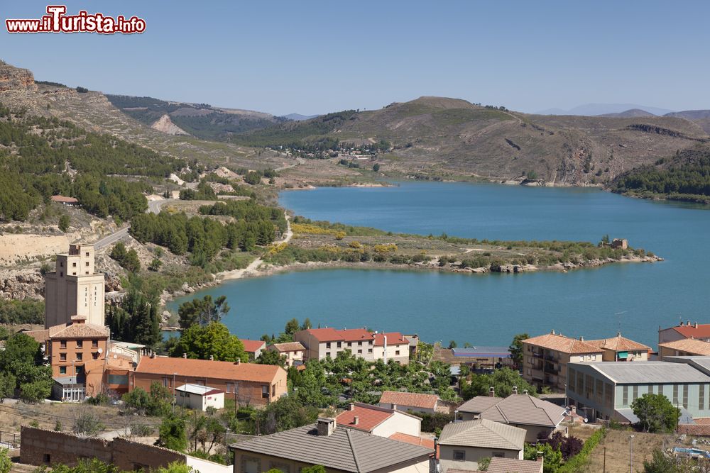 Immagine La bella cittadina di Nuevalos, provincia di Saragozza, Spagna.