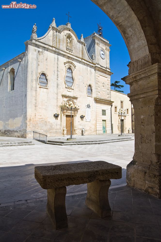 Immagine La bella piazza medievale di Melpignano in Puglia