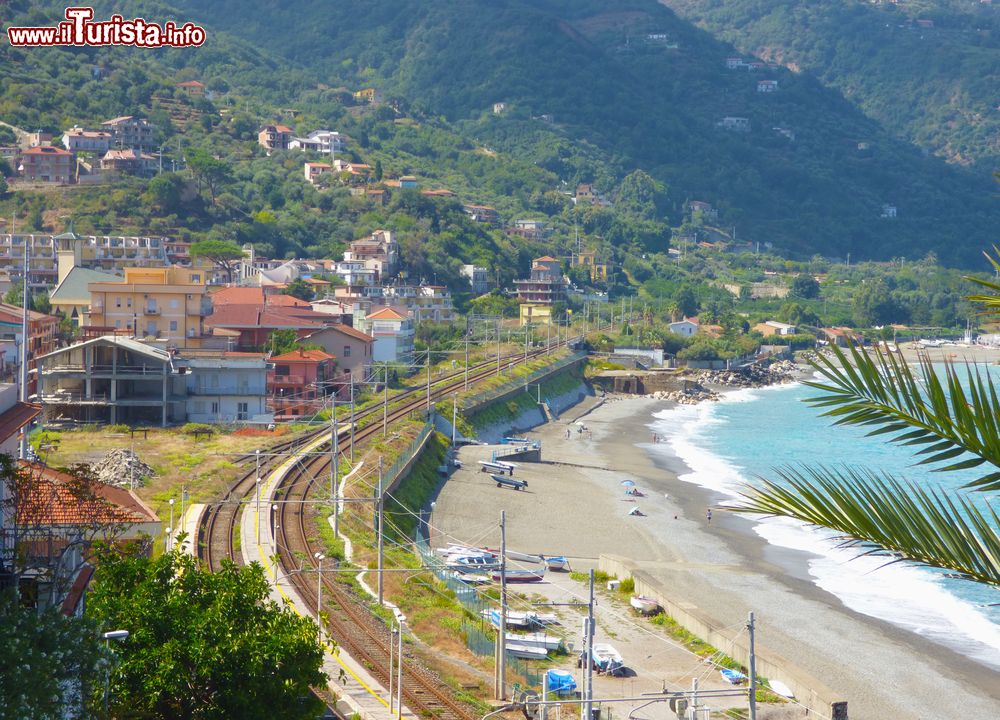 Immagine La bella spiaggia di Gioiosa Marea in Sicilia