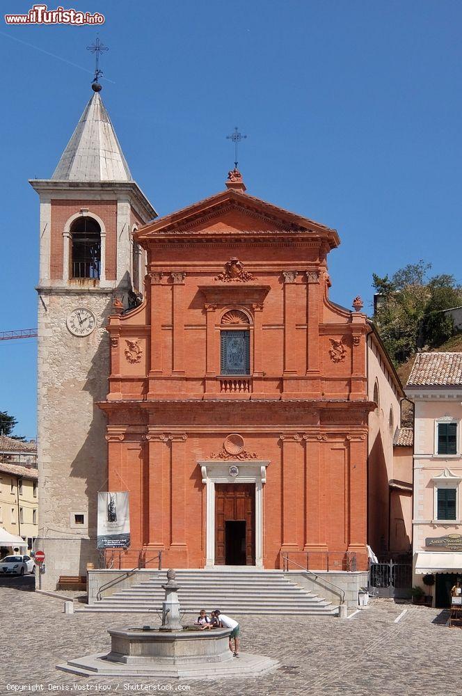 Immagine La Cattedrale di San Leone nel centro storico di Pennabilli in provincia di Rimini - © Denis.Vostrikov / Shutterstock.com