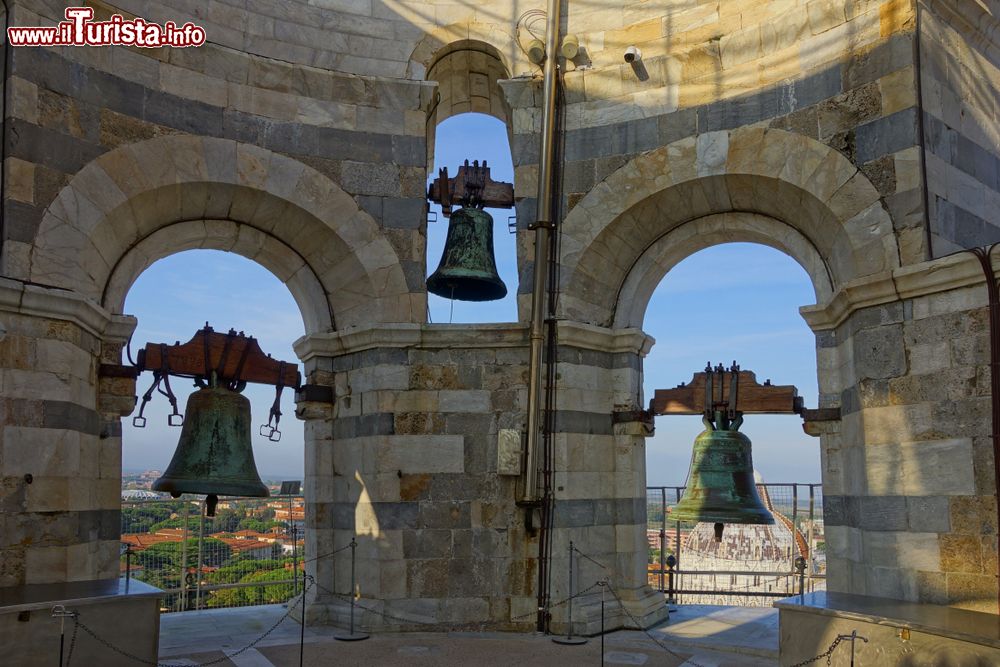 Immagine La cella campanaria della torre pendente di Pisa in Toscana