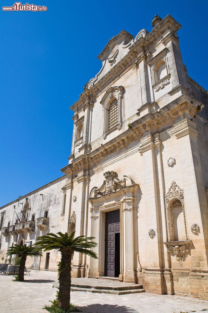 Immagine La chiesa dei Dominicani nel centro di Sternatia in Puglia.