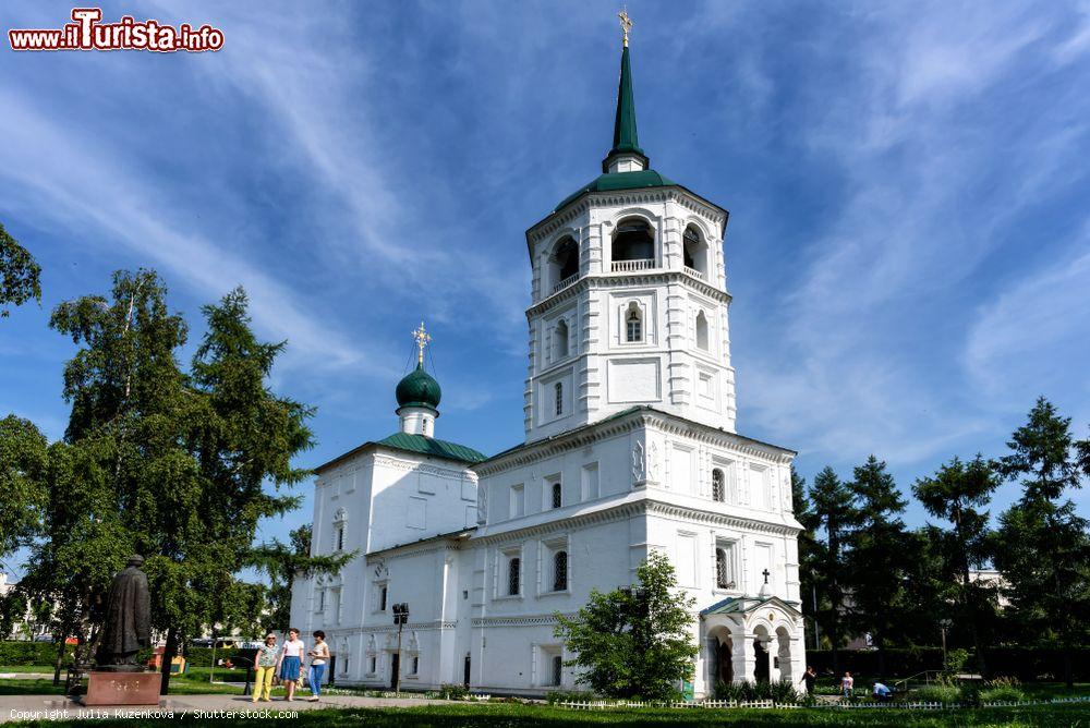 Immagine La Chiesa del Salvatore fu costruita nel 1706 a Irkutsk (Russia) ed è oggi la chiesa in pietra più antica della Siberia orientale - © Julia Kuzenkova / Shutterstock.com