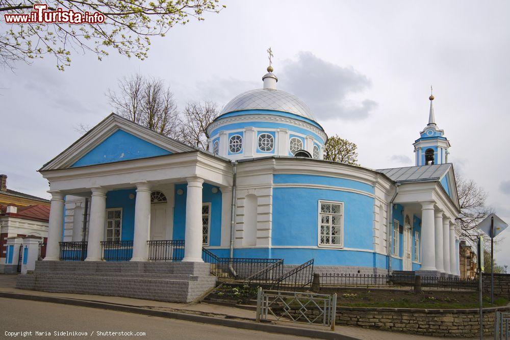 Immagine La chiesa della Dormizione a Pskov, Russia. Risale al 1811 e si trova in Georgievskaya street - © Maria Sidelnikova / Shutterstock.com