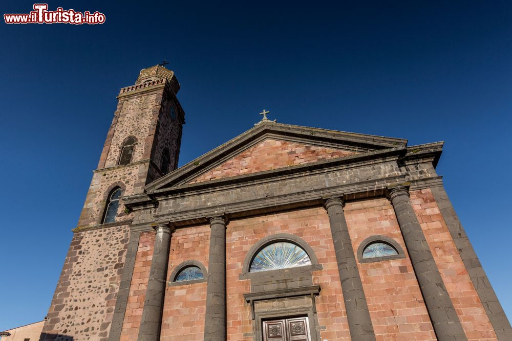 Immagine La Chiesa della Vergine Maria a Marrubiu in Sardegna