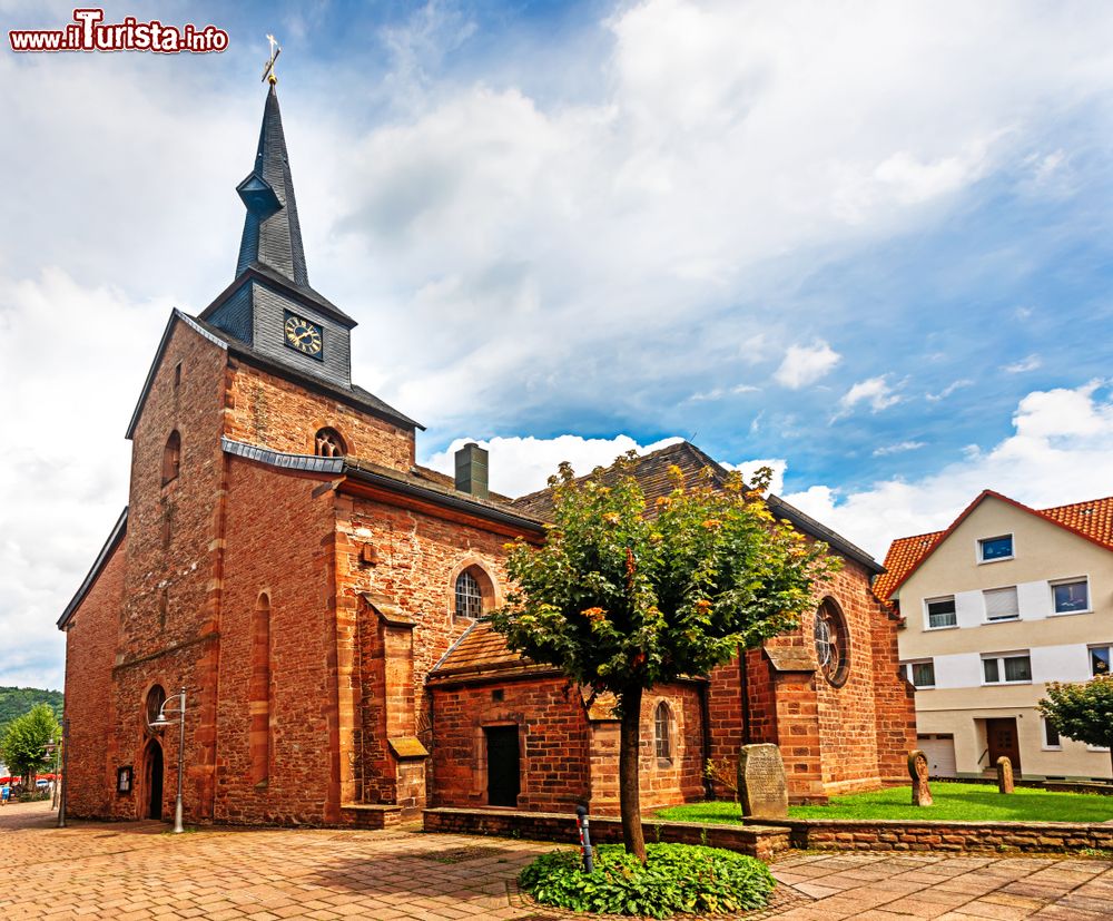 Immagine La Chiesa di San Nicola (Stadtkirche St. Nicolai) a Bodenwerder in Bassa Sassonia, Germania