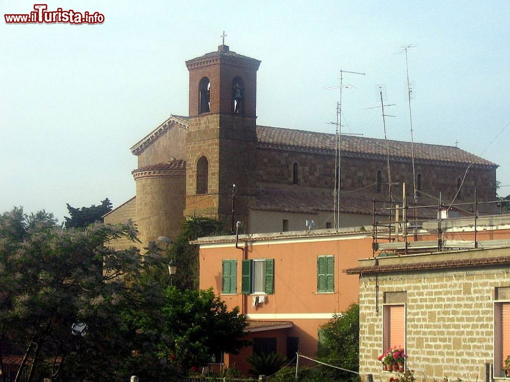 Immagine La Chiesa di San Pietro Apostolo ad Ardea nel Lazio - © Mac, CC BY-SA 3.0, Wikipedia