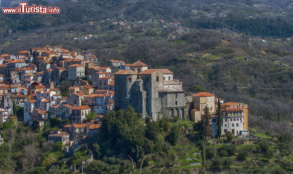 Immagine La Chiesa di Santa Maria del Poggio a Rivello in Basilicata