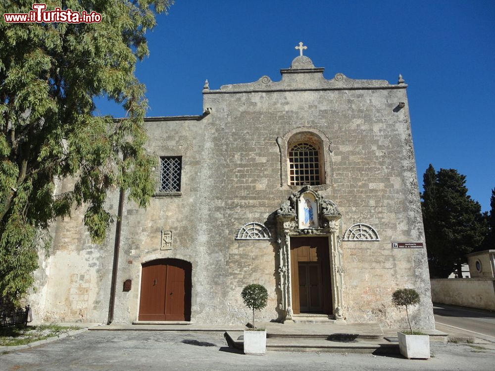 Immagine La Chiesa e Santuario della Madonna di Costantinopoli a Marittima in Puglia, provincia di Lecce (Salento) - © Lupiae - Wikipedia