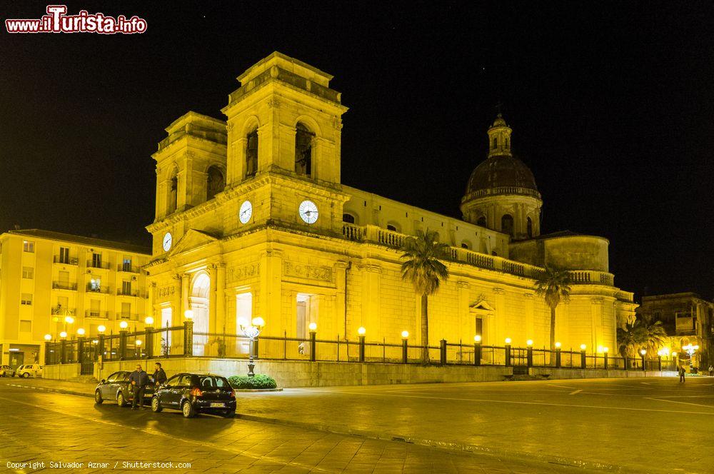 Immagine La Chiesa Madre di Giarre in Sicilia - © Salvador Aznar / Shutterstock.com