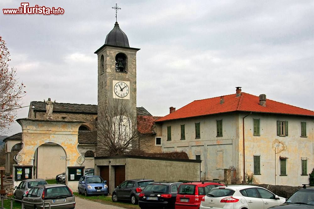 Immagine La chiesa Parrocchiale di Oleggio Castello in Piemonte - © Alessandro Vecchi, CC BY-SA 3.0, Wikipedia