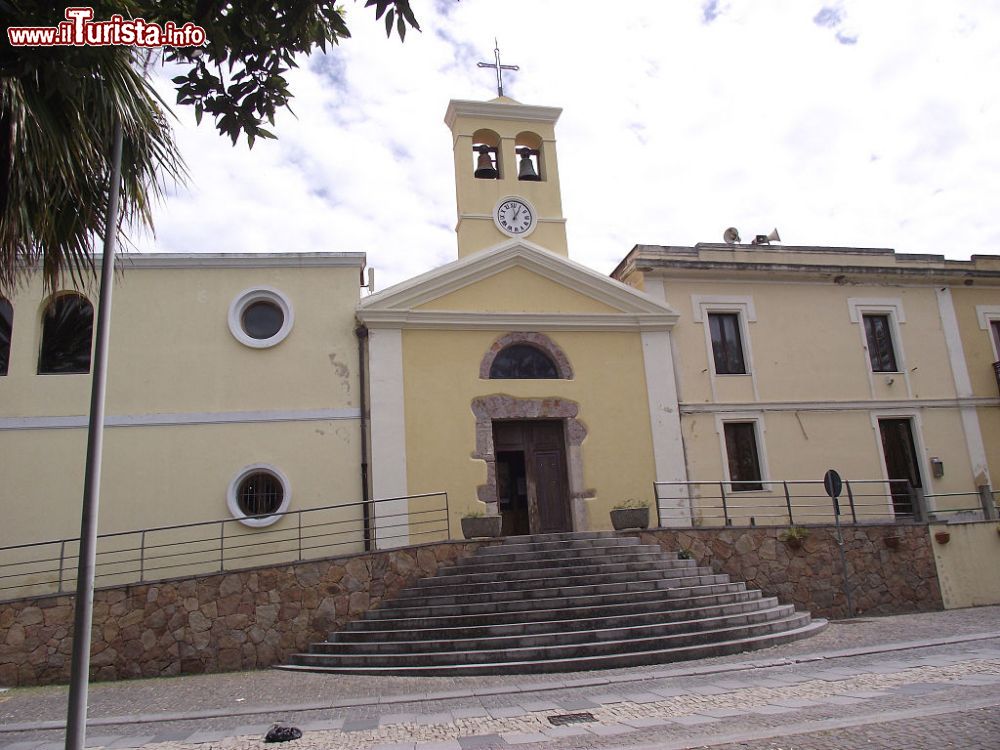 Immagine La Chiesa di San Nicolò a Santadi in Sardegna - © Alex10 - CC BY-SA 3.0, Wikipedia