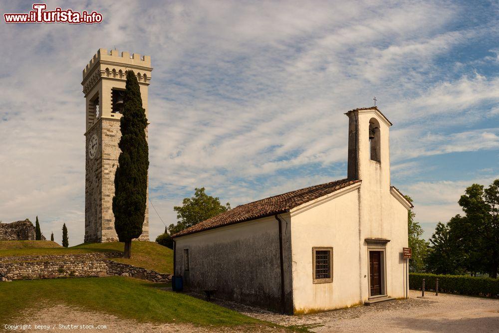 Immagine La Chiesetta di San Michele Arcangelo a Fagagna, Friuli Venezia Giulia - © bepsy / Shutterstock.com