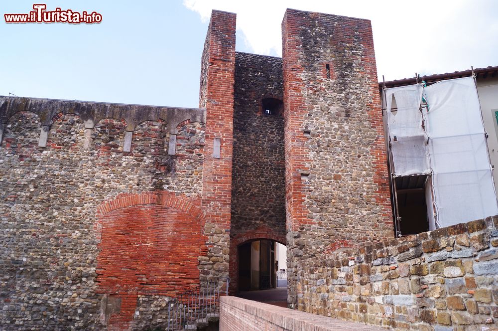Immagine La cinta muraria del centro storico di San Giovanni Valdarno in Toscana