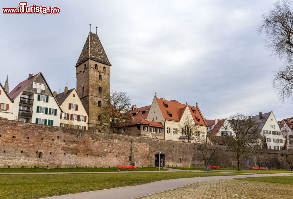 Immagine La cinta muraria di Ulm in Germania, si può compiere una passeggiata su di essa