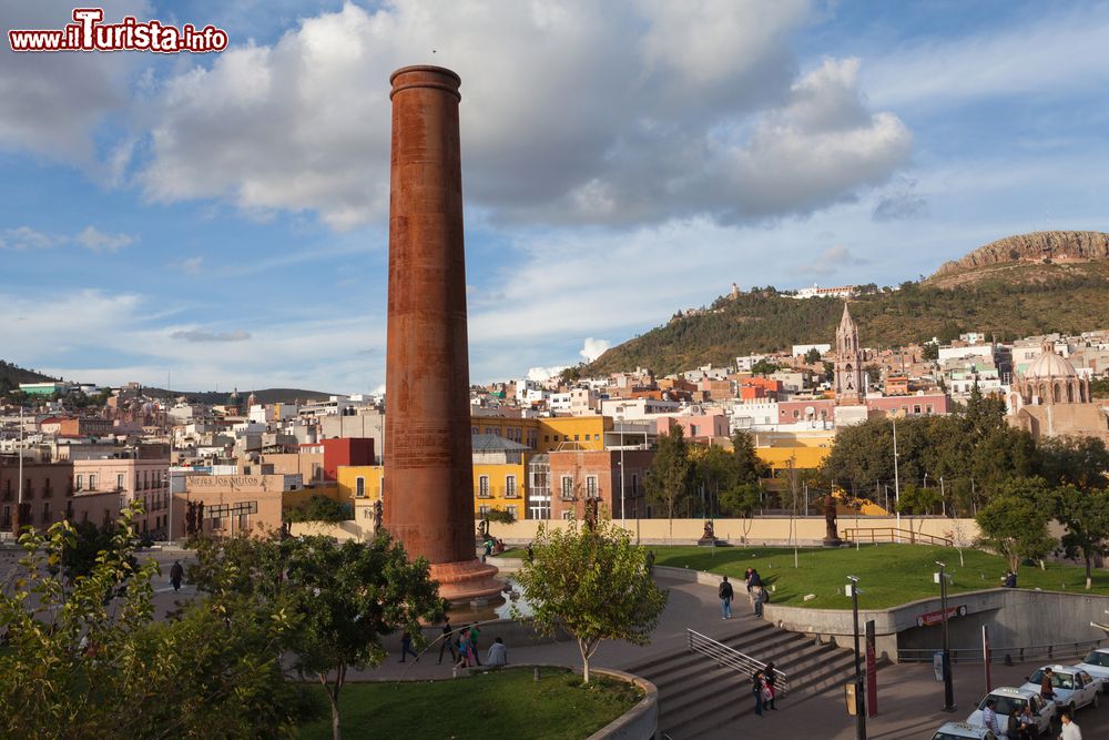 Immagine La città coloniale di Zacatecas, Messico. Un tempo l'attività mineraria era la principale fonte economica di questa cittadina. Oggi invece è un'importante meta turistica.