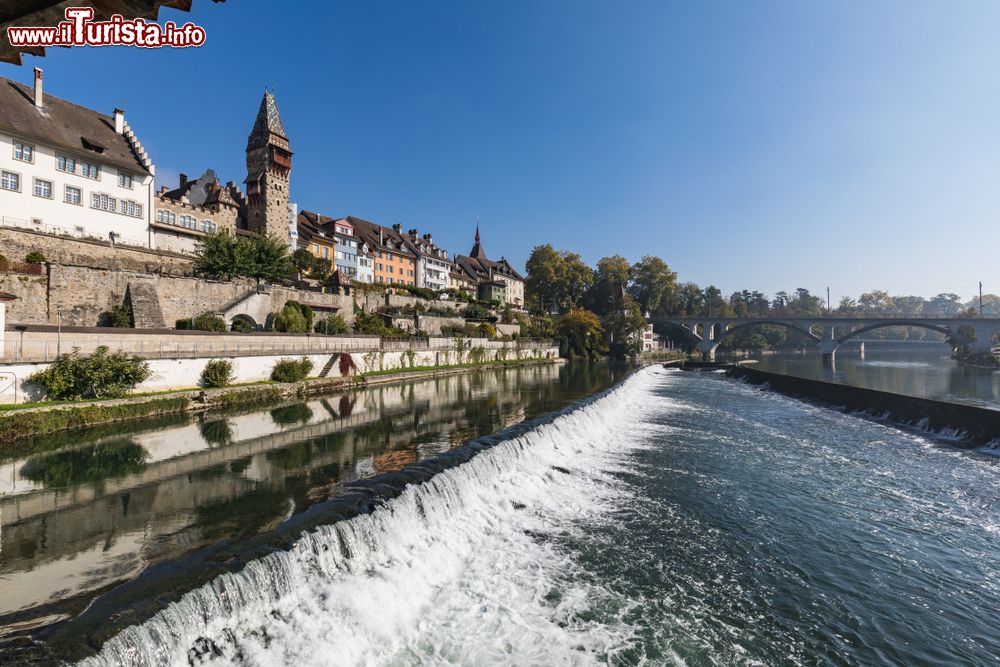Immagine La cittadina di Bremgarten affacciata sul fiume Reuss, Svizzera.