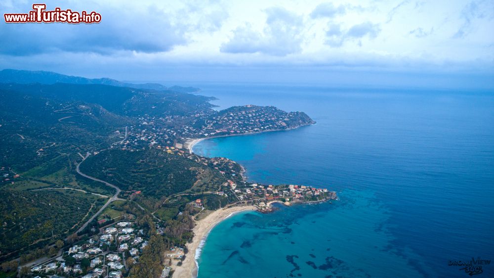 Immagine La costa e le spiagge di Geremeas nella Sardegna meridionale