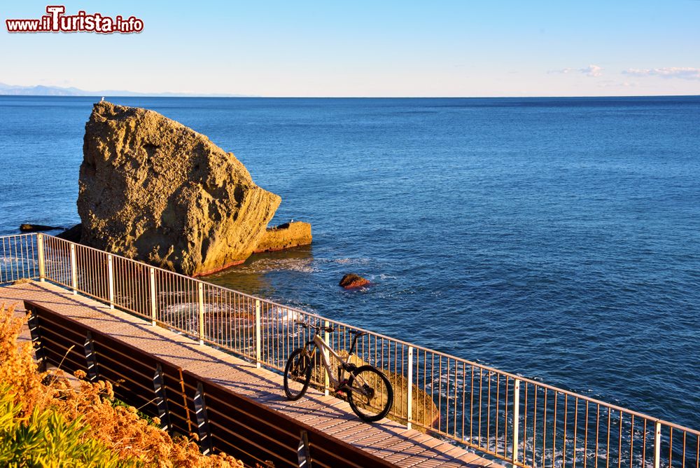 Immagine La costa tra Albissola Marina e Celle Ligure, Riviera di Ponente