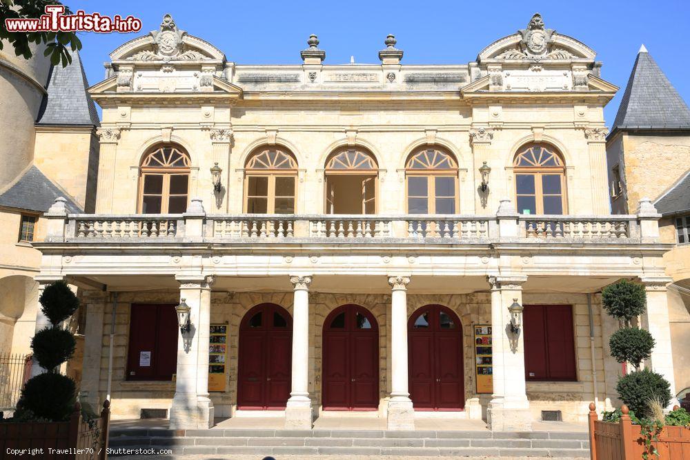 Immagine La facciata del teatro nel centro di Nevers, Francia. Questa bella cittadina di arte e storia sorge sulle rive della Loira - © Traveller70 / Shutterstock.com