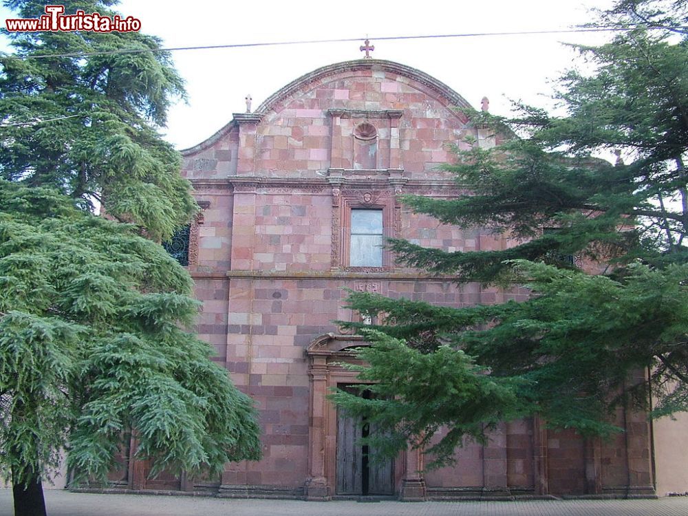 Immagine La Facciata della chiesa parrocchiale di Sedilo in Sardegna