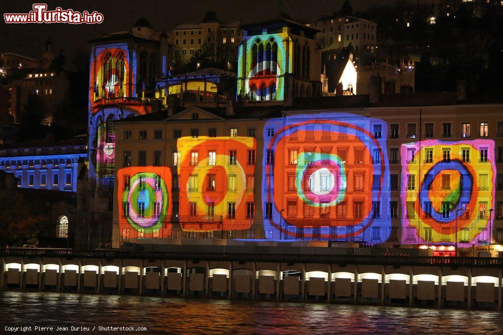 Immagine La Fête des Lumières di Lione è un evento che si svolge ogni anno nell'arco di quattro serate nei giorni attorno all'8 dicembre - foto © Pierre Jean Durieu / Shutterstock.com