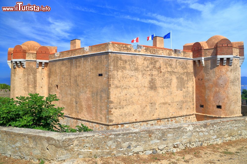 Immagine La fortezza medievale di Saint-Tropez, riviera fancese (Costa Azzurra).