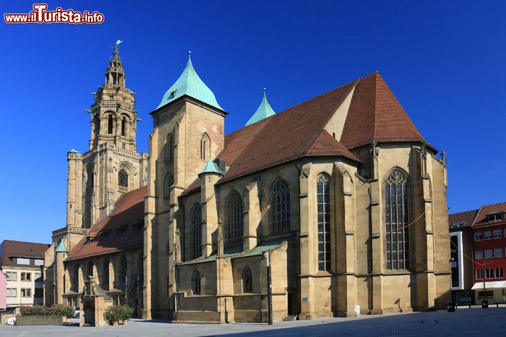 Immagine La Kilianskirche a Heilbronn, Baden-Wurttemberg, Germania. Questa bella chiesa in stile gotico ha origini che risalgono all'XI° secolo. La torre ovest è considerata uno dei più importanti monumenti rinascimentali a nord delle Alpi.