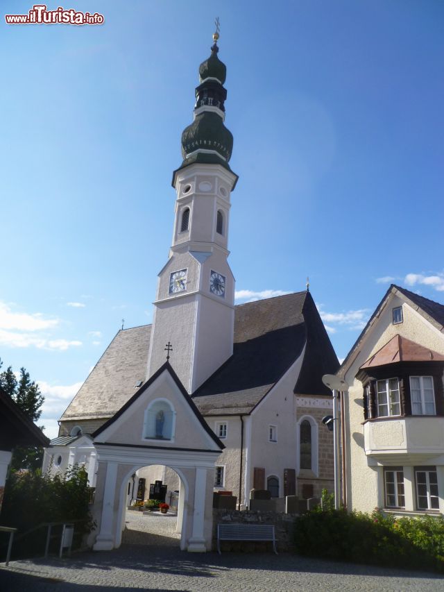 Immagine La Parrocchiale di San Michele a Geinberg in Austria - © Luckyprof - CC BY-SA 3.0 at, Wikipedia