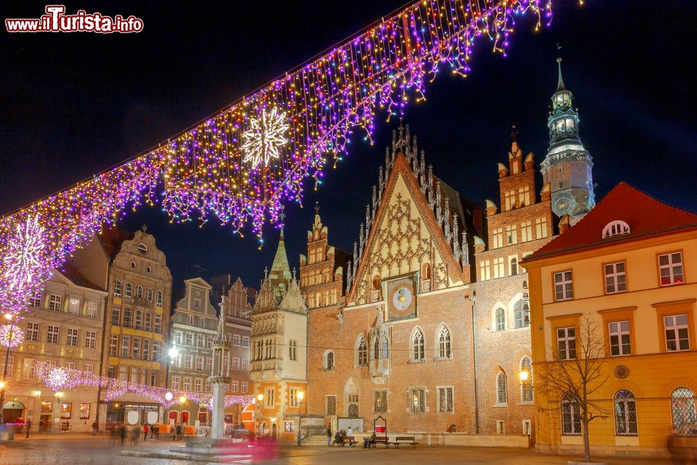 Immagine La piazza del Mercato a Breslavia, durante il perido natalizio