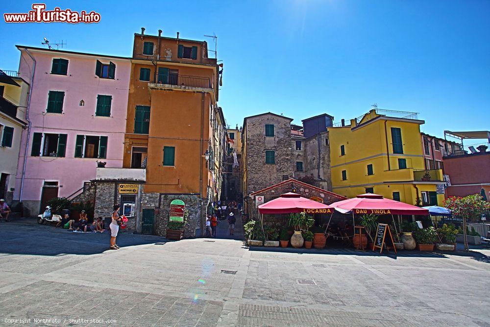 Immagine La piazza principale di Corniglia, La Spezia, Liguria - © Northfoto / Shutterstock.com