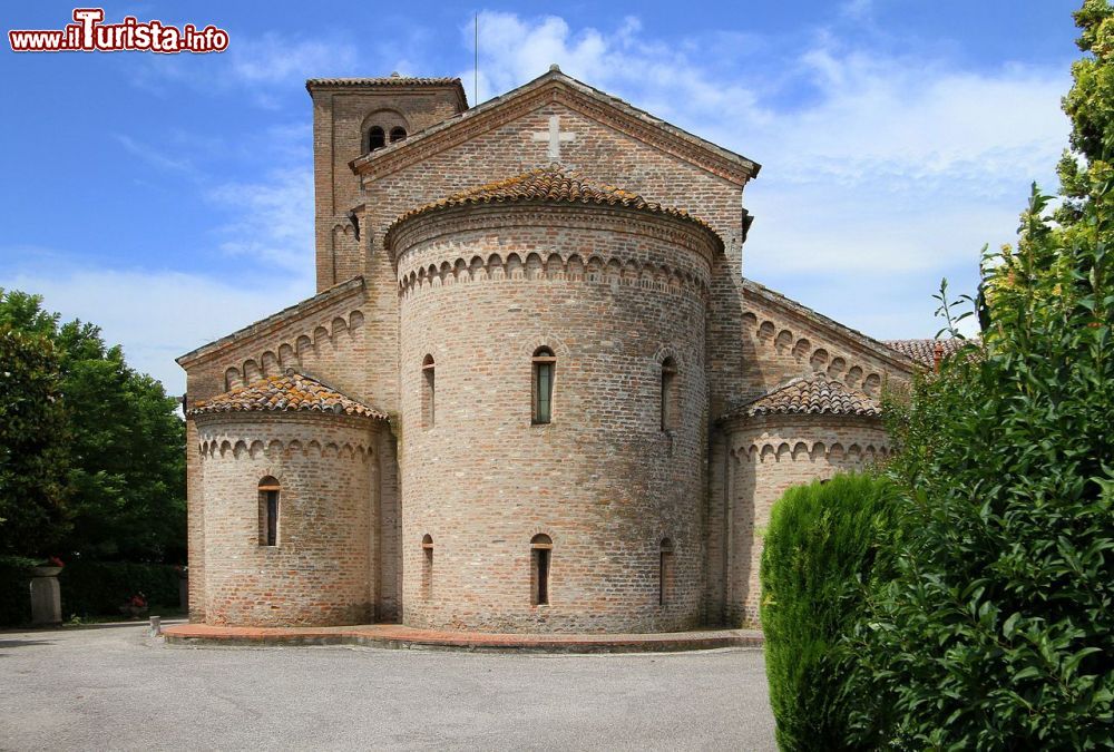 Immagine La Pieve romanica di San Vito di Ostellato, provincia di Ferrara - © Carlo Pelagalli, CC BY-SA 3.0, Wikipedia