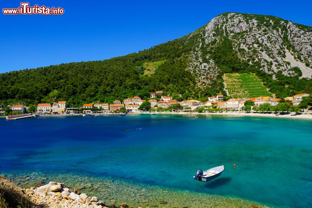 Immagine La pittoresca baia di Trstenik nel sud della Dalmazia, Croazia.