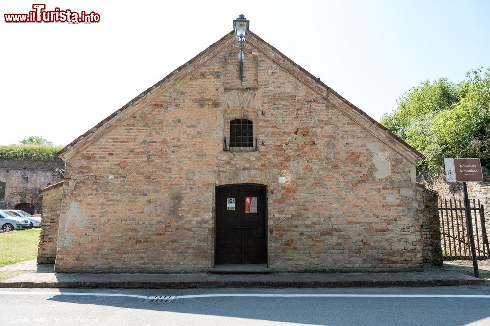 Immagine La polveriera di San Giuliano a Pizzighettone, Cremona, Lombardia - © BAMO / Shutterstock.com