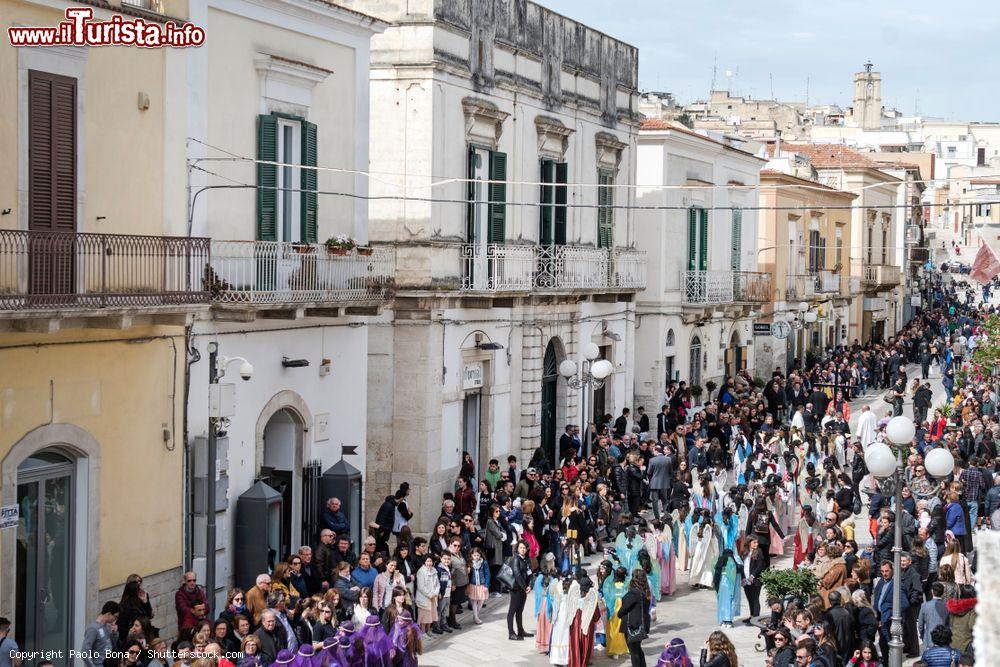 Immagine La processione del Venerdì Santo a Canosa di Puglia - © Paolo Bona / Shutterstock.com