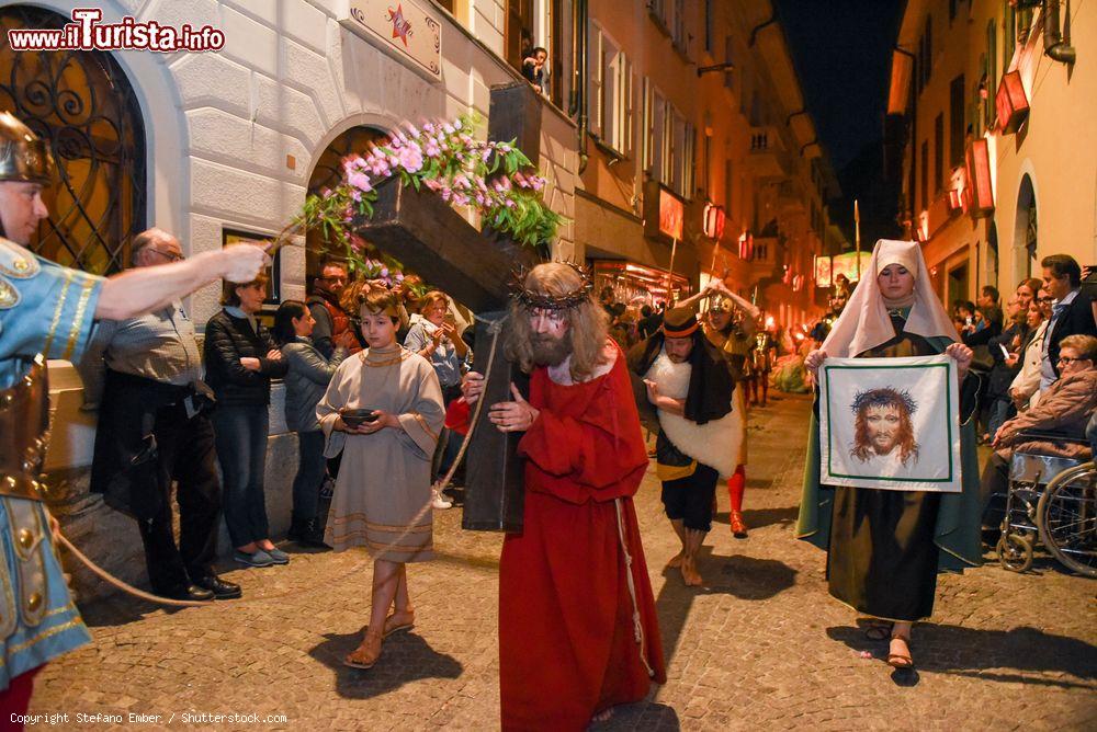 Immagine La Processione e Crocifissione di Gesù Cristo l'evento pasquale di Mendrisio in Svizzera - © Stefano Ember / Shutterstock.com